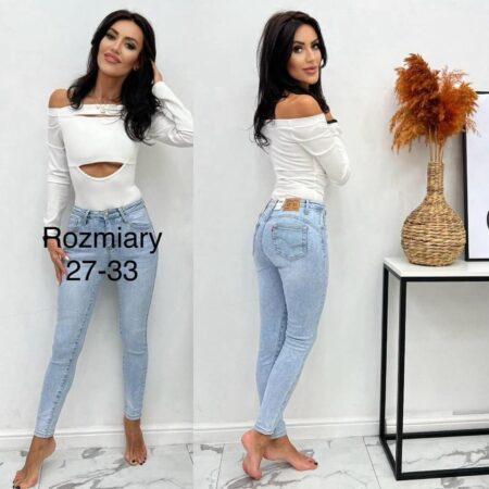 **"PODNIESIONE POZIOMY STYLU: JEANSY PUSH UP OD M. SARA"**