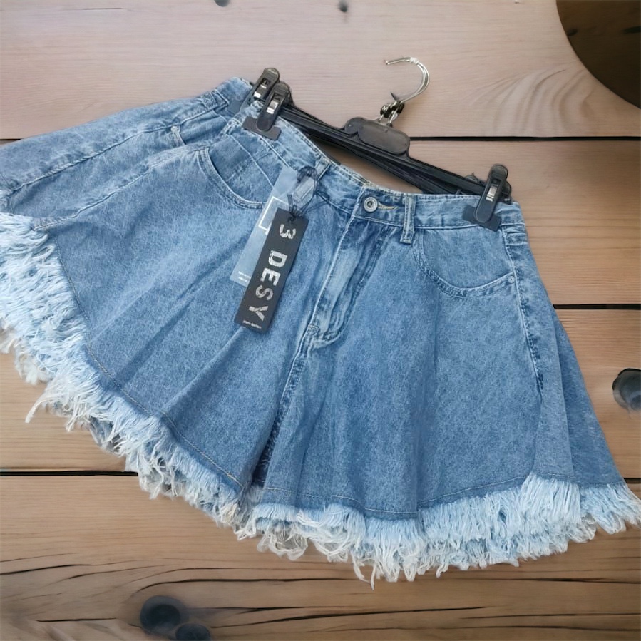 FLARED DENIM SHORTS - Image 2