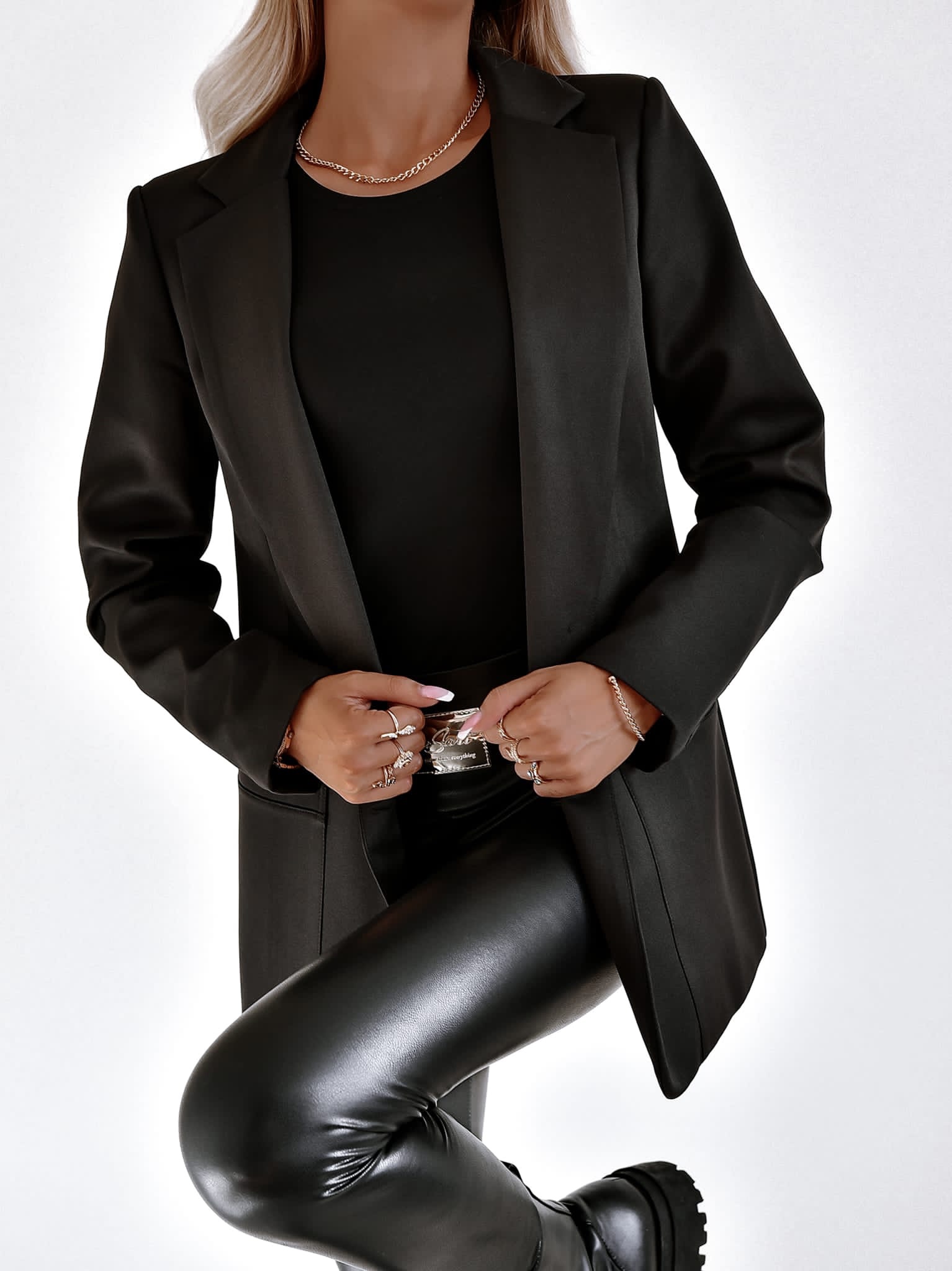 ELEGANCKA MARYNARKA BASARI O KLASYCZNYM KROJU - Image 8
