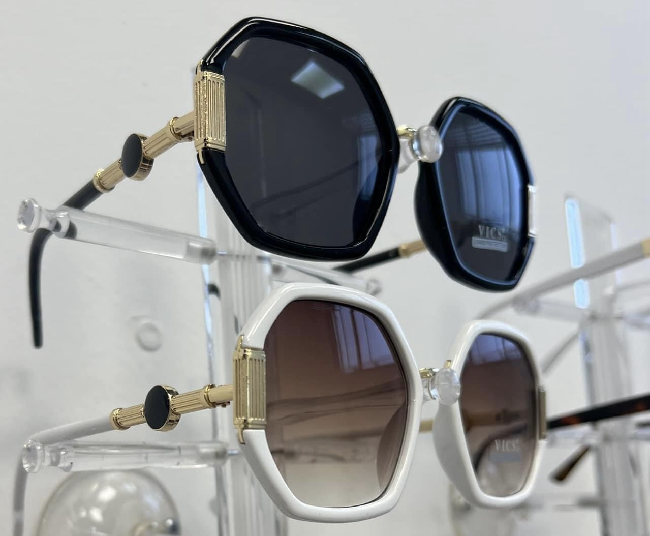 MODNE OKULARY PRZECIWSŁONECZNE DAMSKIE - MODEL VERSAGE - Image 3