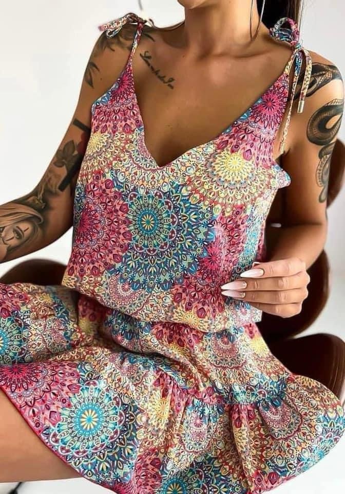 🌸👗✨ **UROCZA SUKIENKA DZIEWCZĘCA Z ROZKLOSZOWANYM DOŁEM** ✨👗🌸