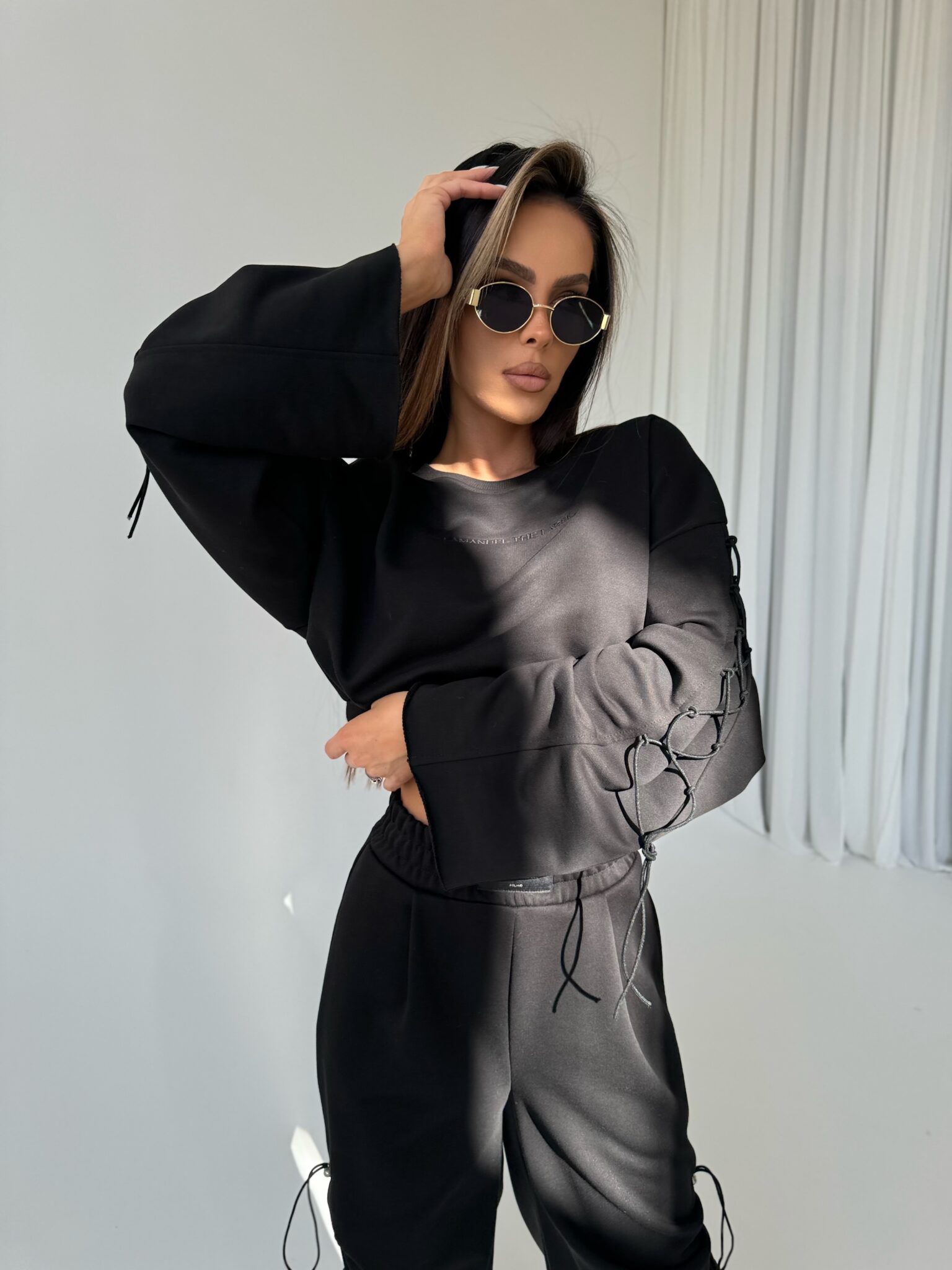 Bluza MORE czarna