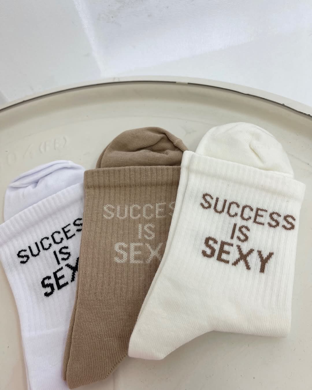 SKARPETY 100% BAWEŁNA - POLSKI PRODUKT AGATHA PUCCI, ROZMIAR 36-41, KOLORY: BIAŁY I BEŻOWY